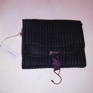 Sophia‎ Joy Travel Valet